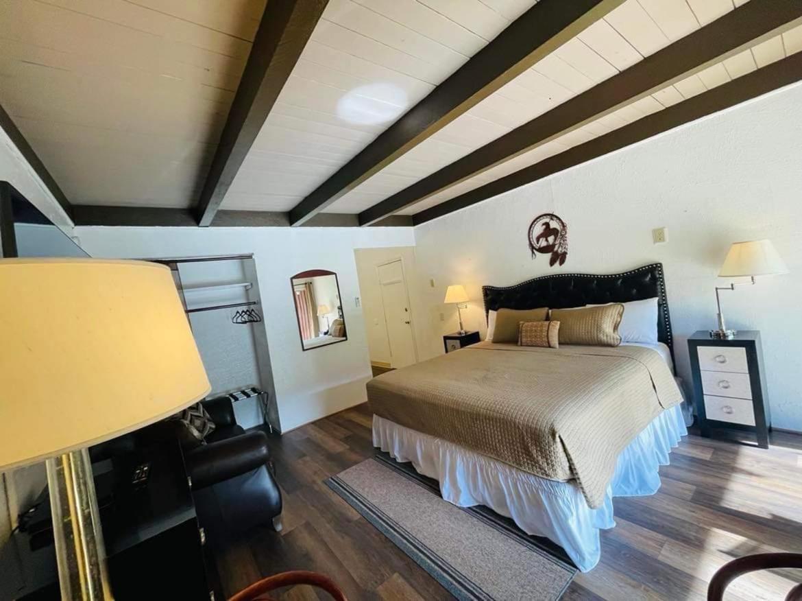 Riverfront Lodging Shady Cove Luaran gambar