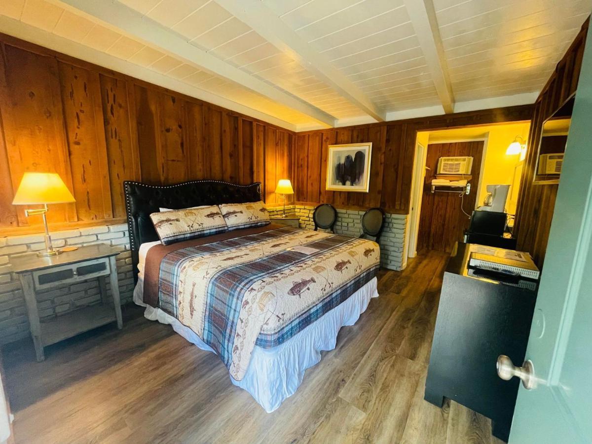 Riverfront Lodging Shady Cove Luaran gambar