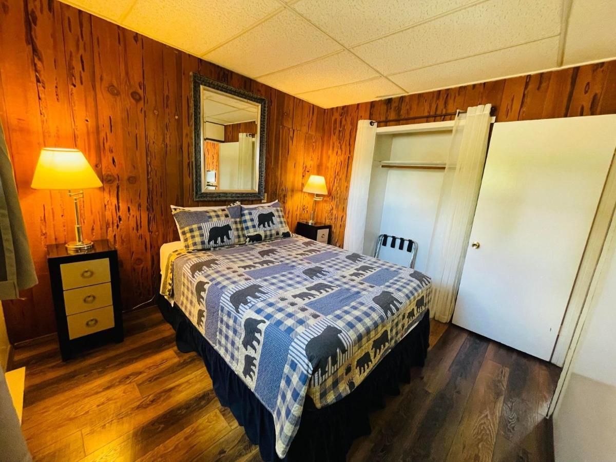 Riverfront Lodging Shady Cove Luaran gambar