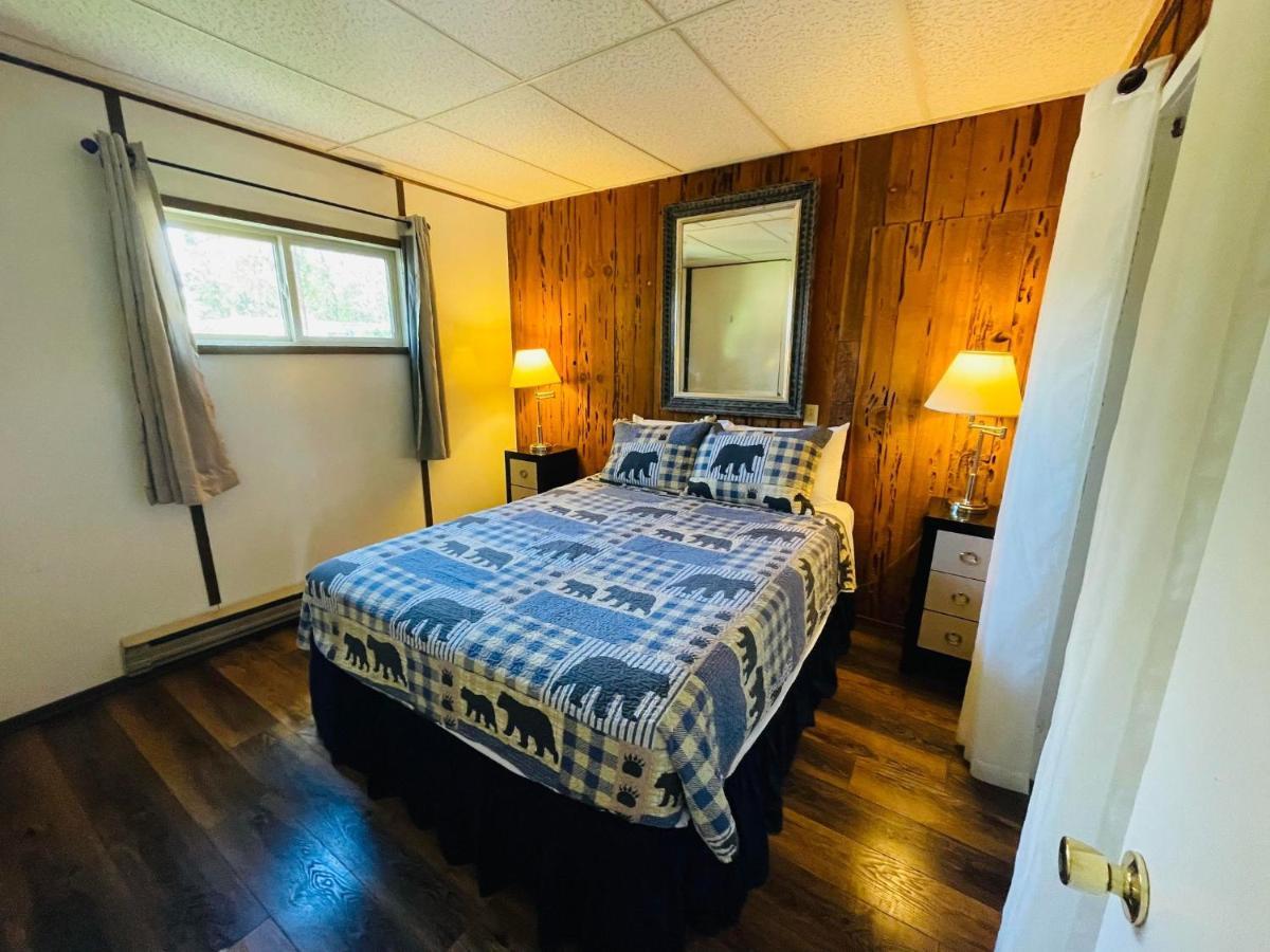 Riverfront Lodging Shady Cove Luaran gambar
